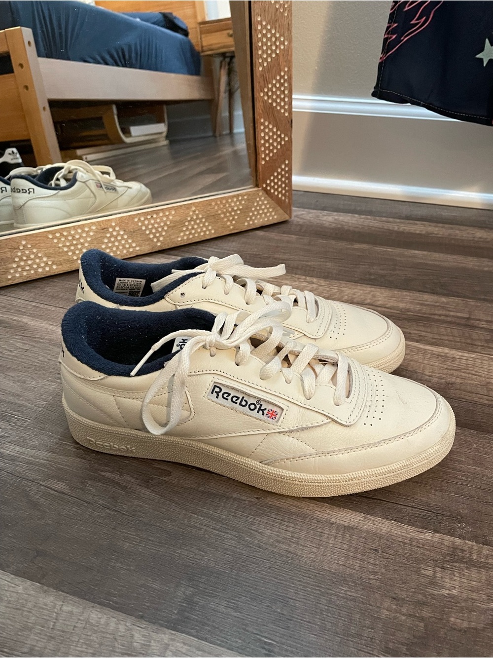 Reebok Leather Club C — Off-White with Navy Lining